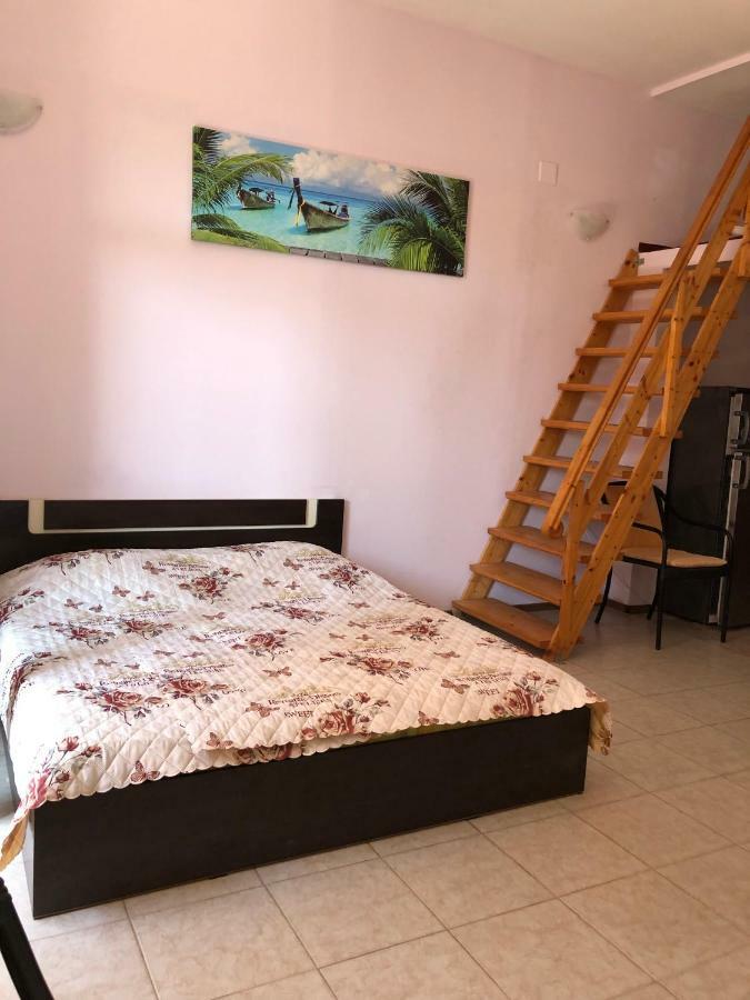 Dunav Str. Ravda Esterno foto